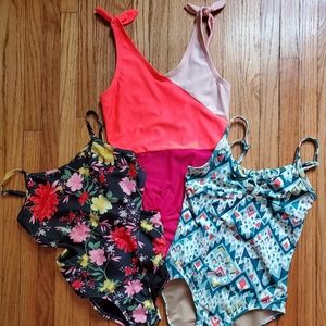 Girls Swimsuits Lot Size 6/7 (S)